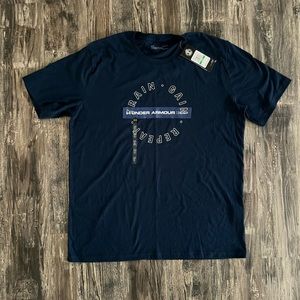 🔵NWT men’s Under Armour navy train gain repeat screen tee shirt size large